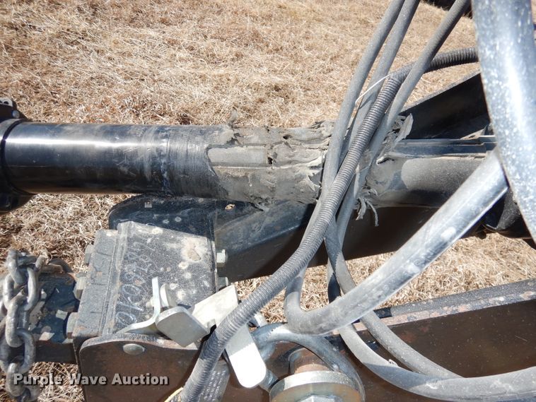 image for item DJ2902 2011 New Holland BB9060  4SS large square baler