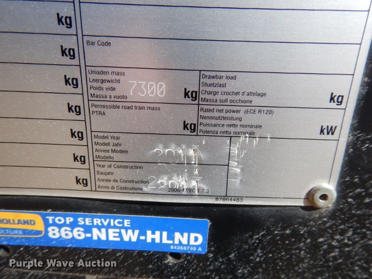 image for item DJ2902 2011 New Holland BB9060  4SS large square baler