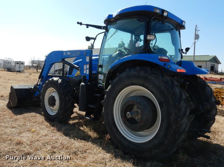image for item DJ2903 2008 New Holland T6070  MFWD tractor