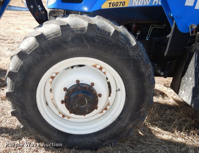 image for item DJ2903 2008 New Holland T6070  MFWD tractor