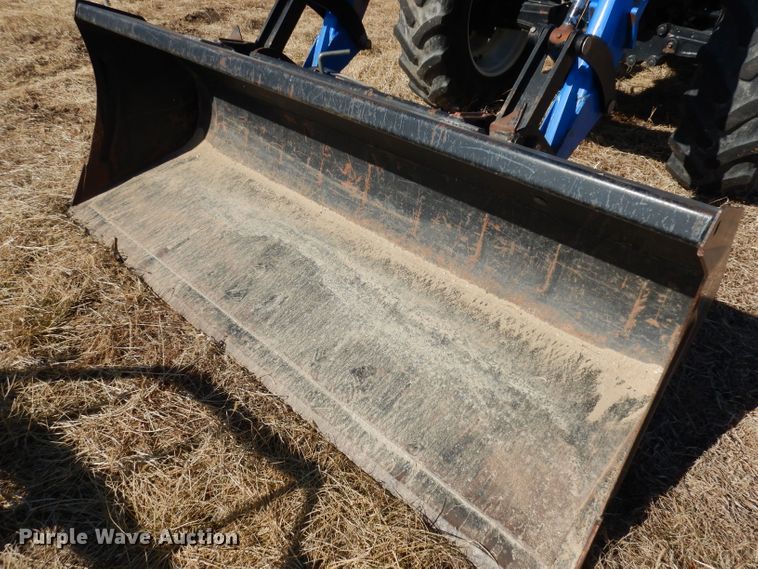 image for item DJ2903 2008 New Holland T6070  MFWD tractor