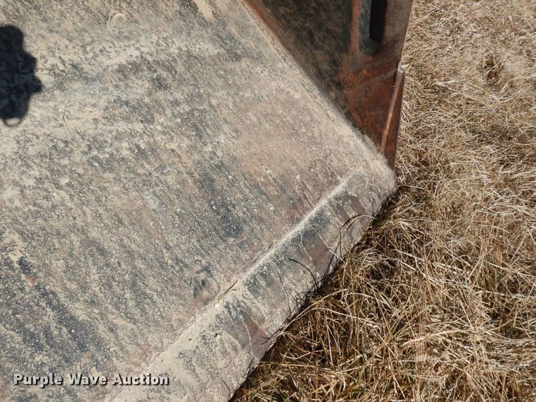 image for item DJ2903 2008 New Holland T6070  MFWD tractor