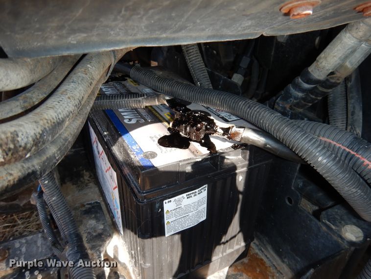 image for item DJ2903 2008 New Holland T6070  MFWD tractor