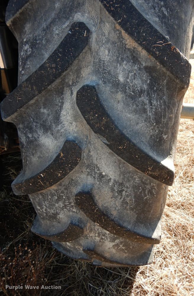 image for item DJ2903 2008 New Holland T6070  MFWD tractor