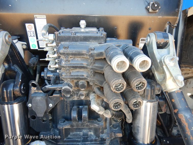 image for item DJ2903 2008 New Holland T6070  MFWD tractor