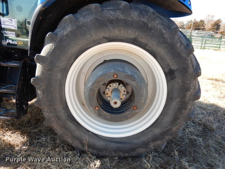 image for item DJ2903 2008 New Holland T6070  MFWD tractor