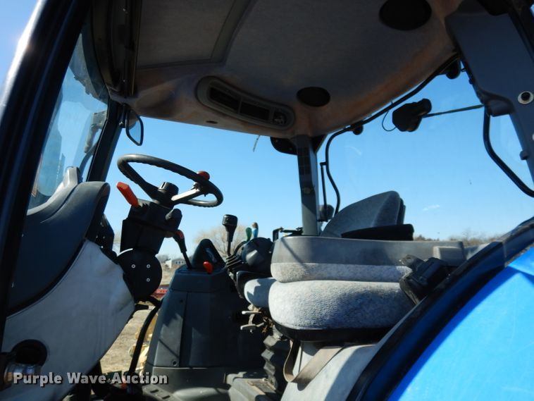 image for item DJ2903 2008 New Holland T6070  MFWD tractor