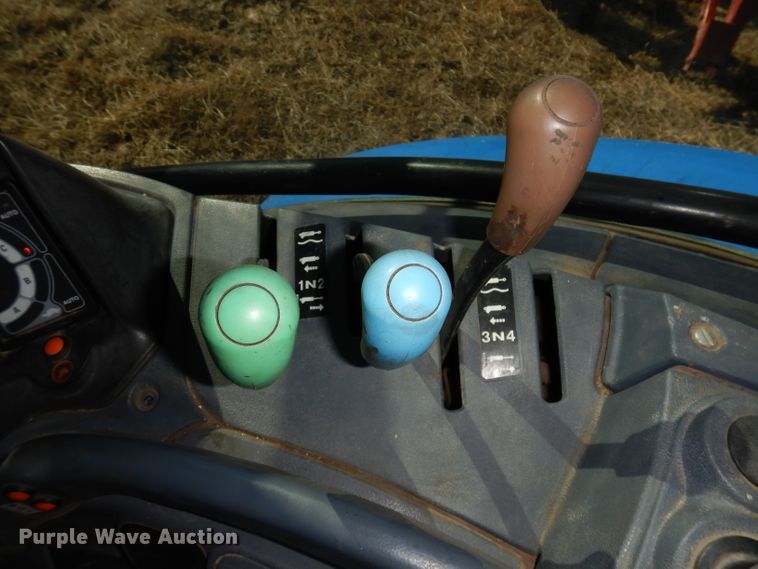 image for item DJ2903 2008 New Holland T6070  MFWD tractor