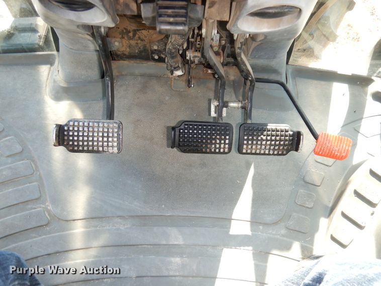 image for item DJ2903 2008 New Holland T6070  MFWD tractor