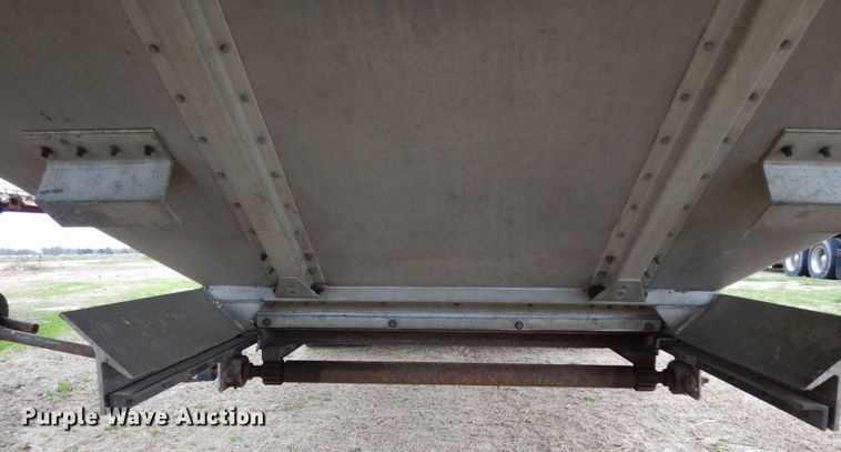 image for item DJ7294 1998 Merritt 43X96X80X2BX2AXGS grain trailer