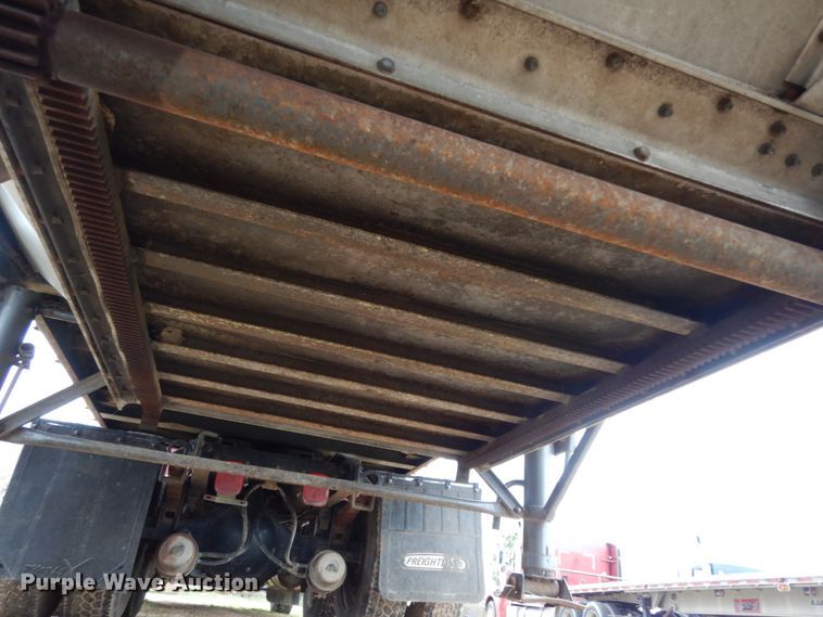 image for item DJ7294 1998 Merritt 43X96X80X2BX2AXGS grain trailer