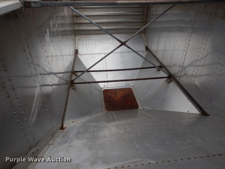 image for item DJ7294 1998 Merritt 43X96X80X2BX2AXGS grain trailer