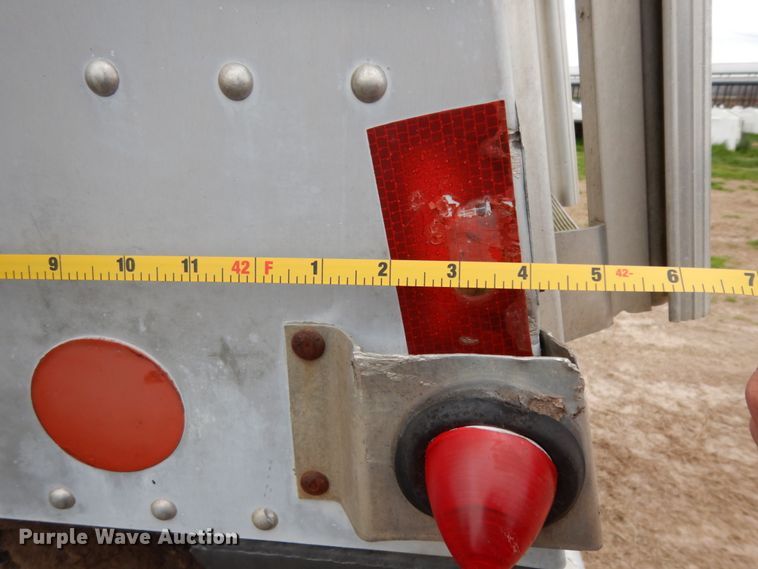 image for item DJ7294 1998 Merritt 43X96X80X2BX2AXGS grain trailer