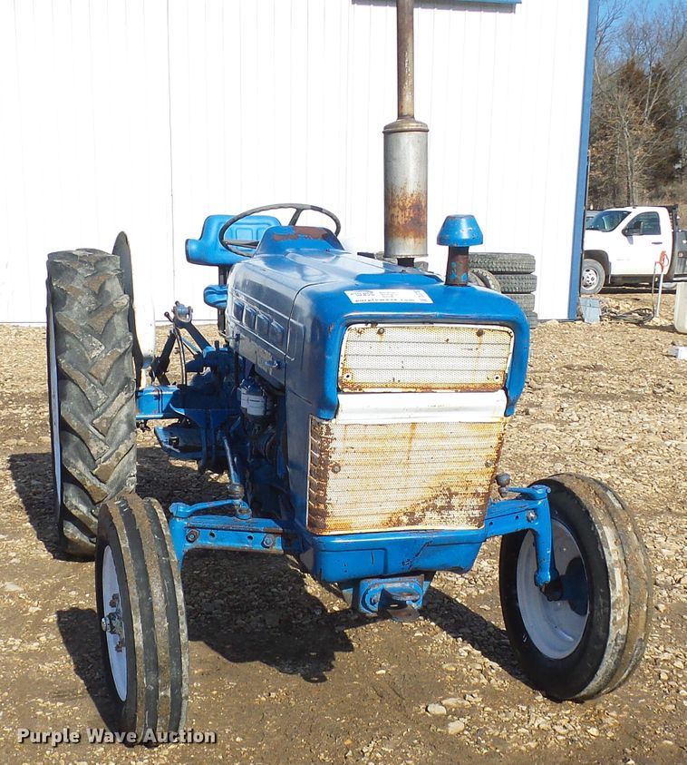 image for item DL0763 Ford 3000  tractor