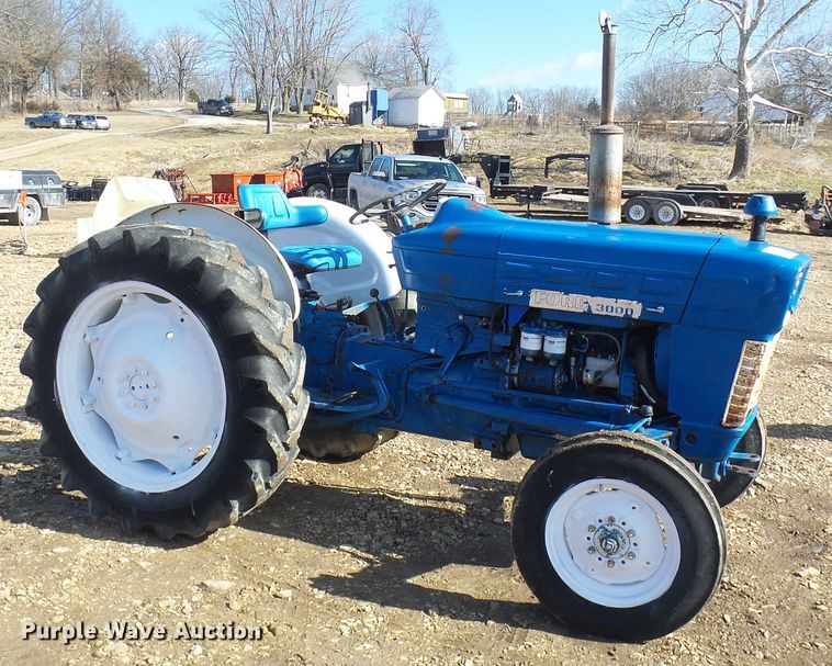 image for item DL0763 Ford 3000  tractor