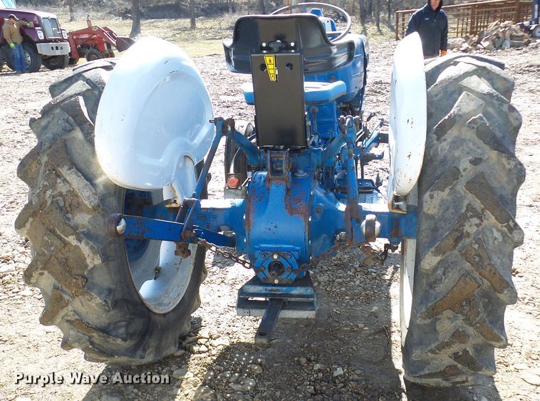 image for item DL0763 Ford 3000  tractor