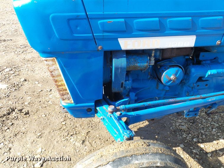 image for item DL0763 Ford 3000  tractor