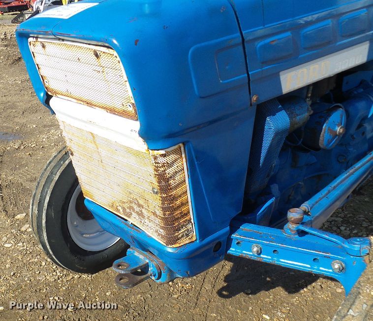 image for item DL0763 Ford 3000  tractor