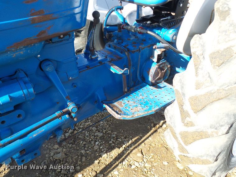 image for item DL0763 Ford 3000  tractor