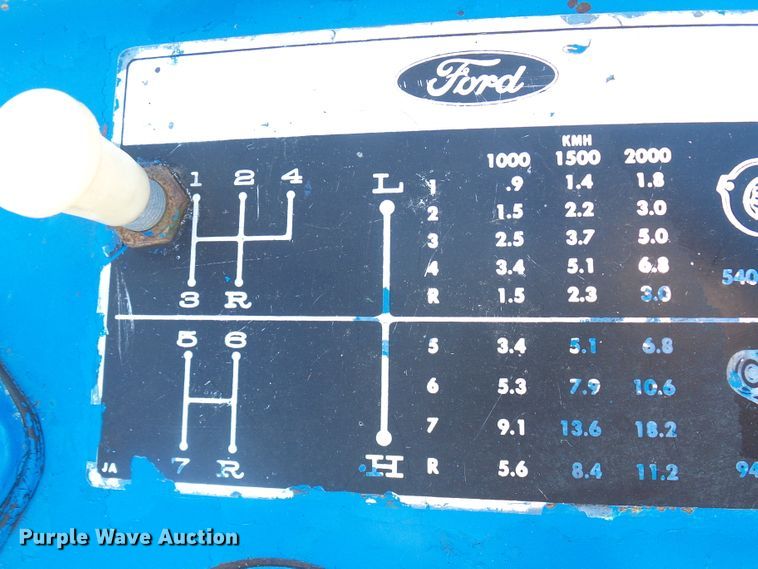 image for item DL0763 Ford 3000  tractor