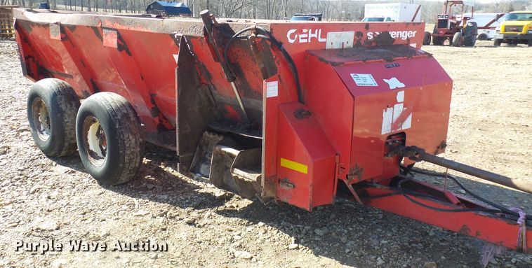 image for item DL0764 Gehl MS1312 Scavenger  manure spreader