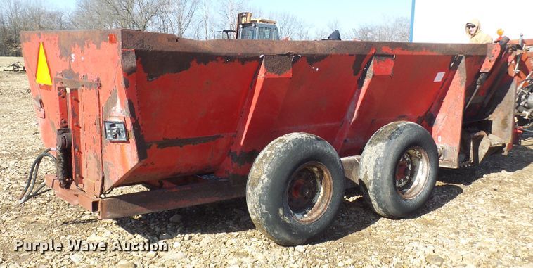 image for item DL0764 Gehl MS1312 Scavenger  manure spreader