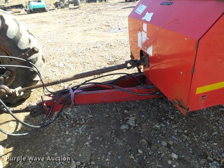 image for item DL0764 Gehl MS1312 Scavenger  manure spreader