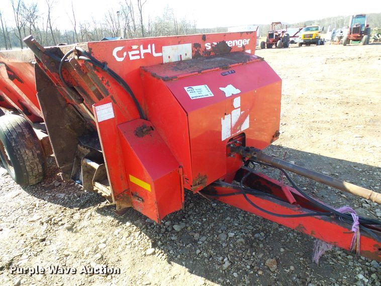 image for item DL0764 Gehl MS1312 Scavenger  manure spreader