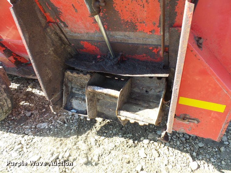 image for item DL0764 Gehl MS1312 Scavenger  manure spreader