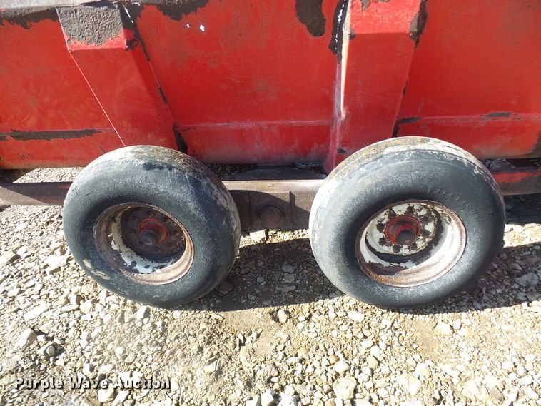 image for item DL0764 Gehl MS1312 Scavenger  manure spreader