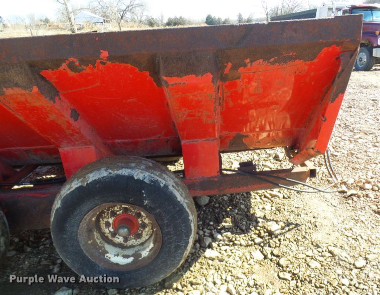 image for item DL0764 Gehl MS1312 Scavenger  manure spreader