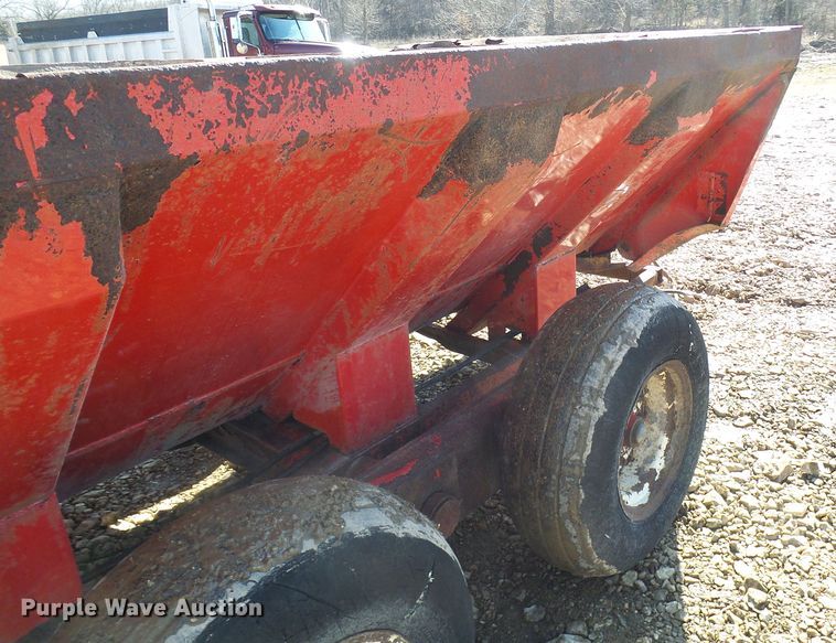 image for item DL0764 Gehl MS1312 Scavenger  manure spreader