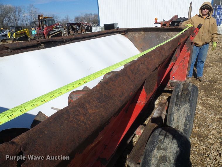 image for item DL0764 Gehl MS1312 Scavenger  manure spreader