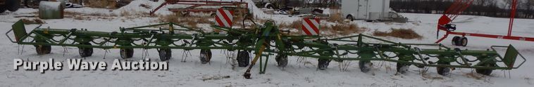 image for item DL2121 2007 Krone KW13.02/12T  hay rake