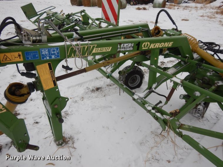 image for item DL2121 2007 Krone KW13.02/12T  hay rake