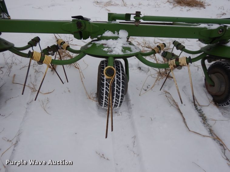 image for item DL2121 2007 Krone KW13.02/12T  hay rake