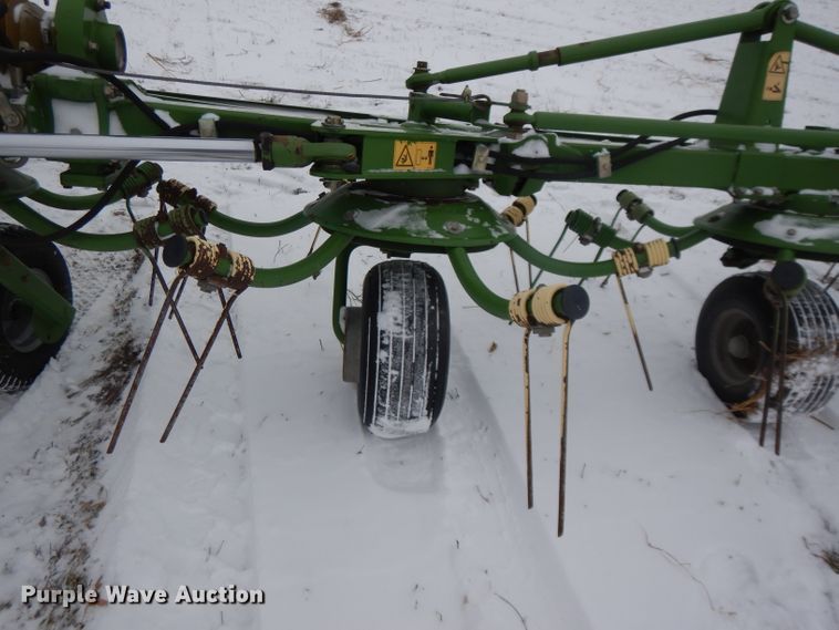 image for item DL2121 2007 Krone KW13.02/12T  hay rake