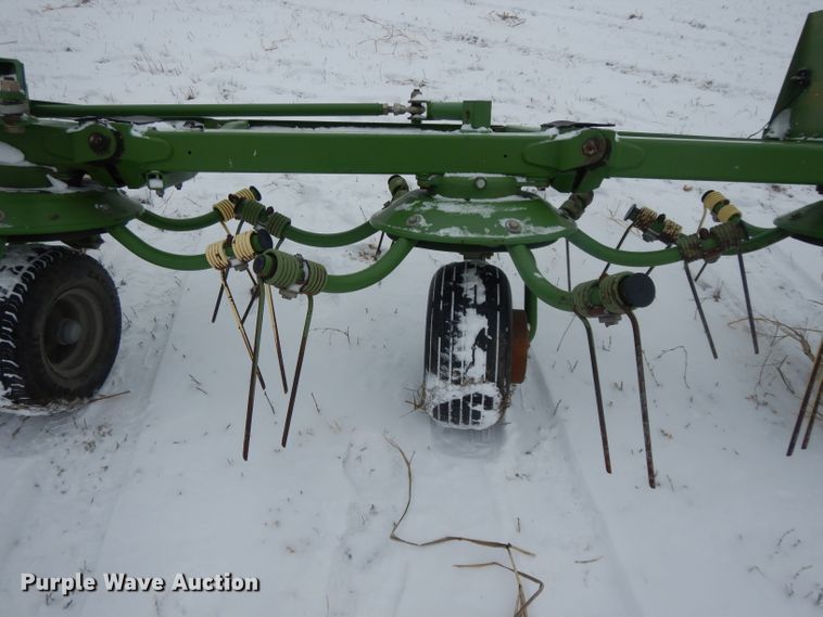 image for item DL2121 2007 Krone KW13.02/12T  hay rake