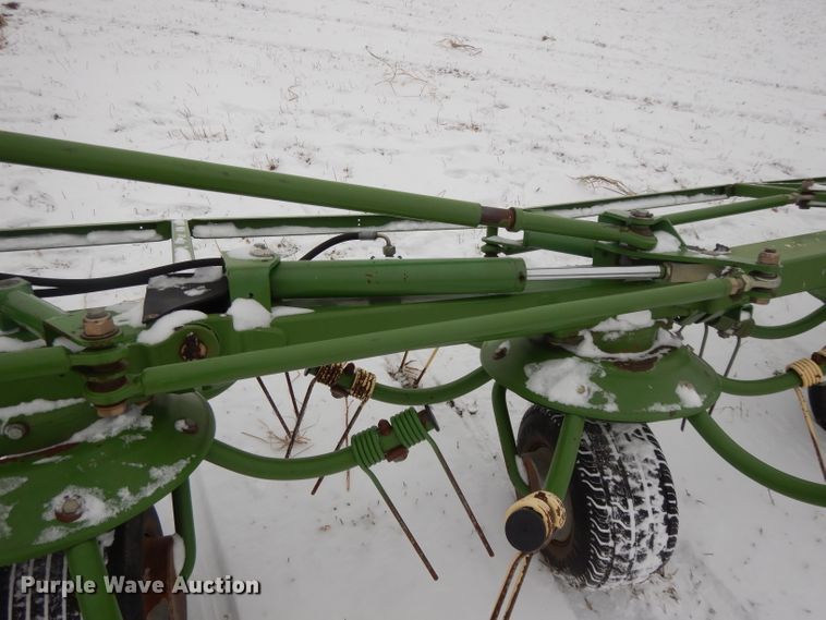 image for item DL2121 2007 Krone KW13.02/12T  hay rake