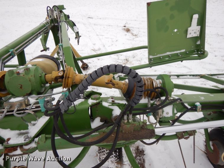 image for item DL2121 2007 Krone KW13.02/12T  hay rake