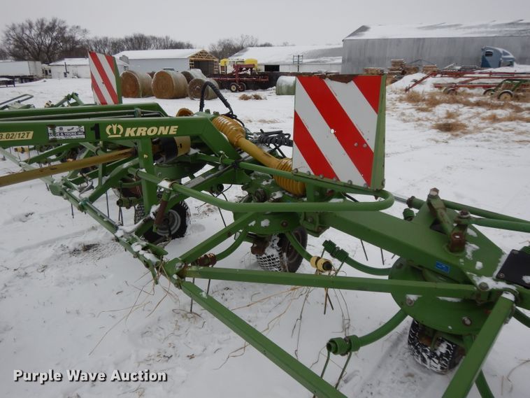 image for item DL2121 2007 Krone KW13.02/12T  hay rake