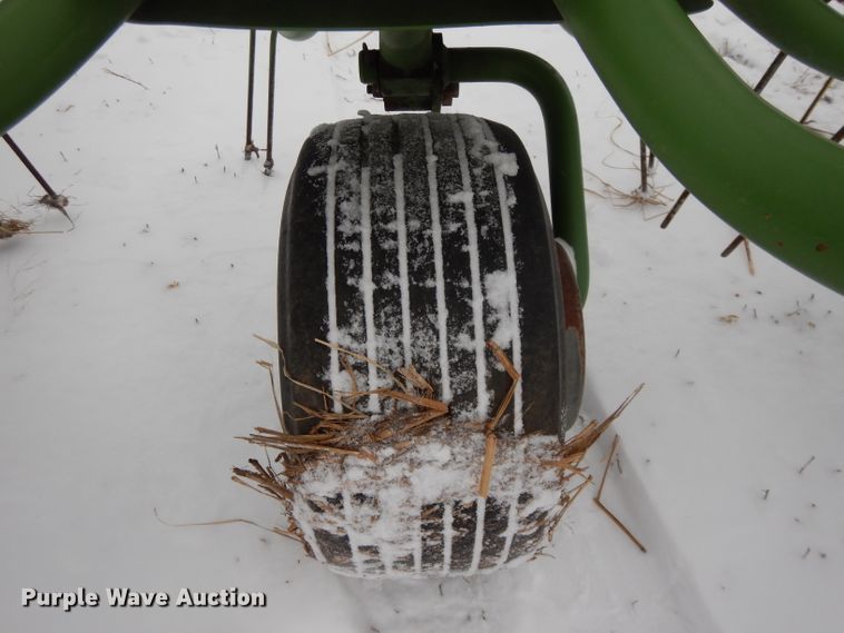 image for item DL2121 2007 Krone KW13.02/12T  hay rake