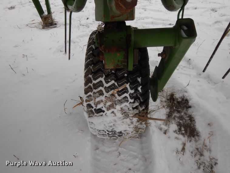 image for item DL2121 2007 Krone KW13.02/12T  hay rake