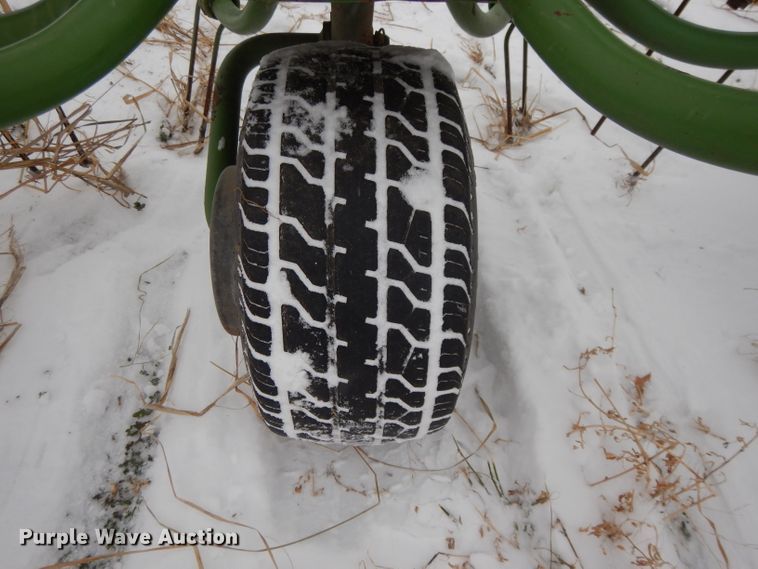 image for item DL2121 2007 Krone KW13.02/12T  hay rake