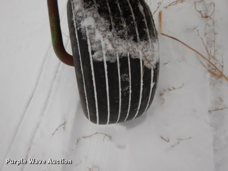 image for item DL2121 2007 Krone KW13.02/12T  hay rake