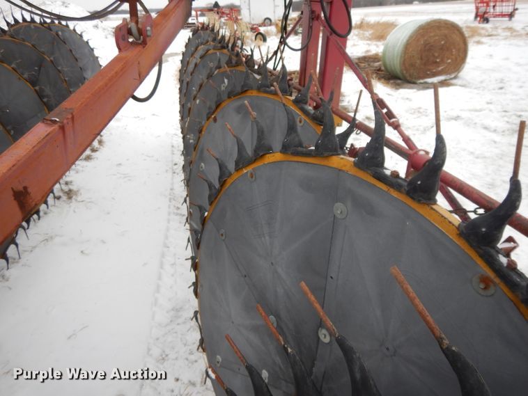 image for item DL2122 Darf 950 series  hay rake