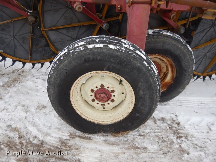 image for item DL2122 Darf 950 series  hay rake