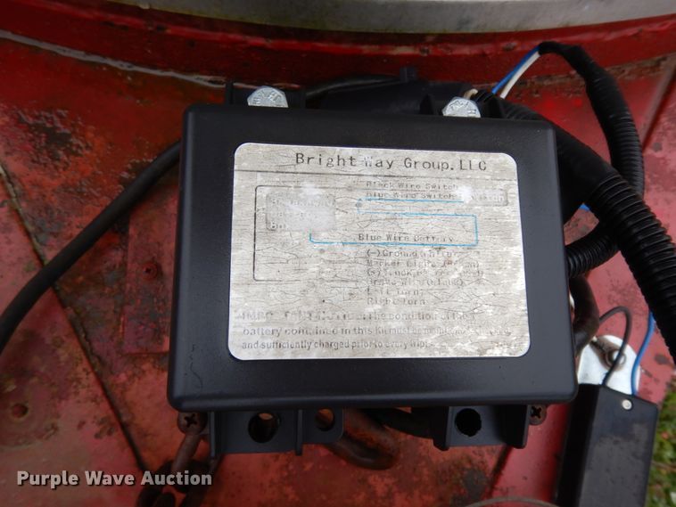 image for item DM2797 1993 WW  livestock trailer