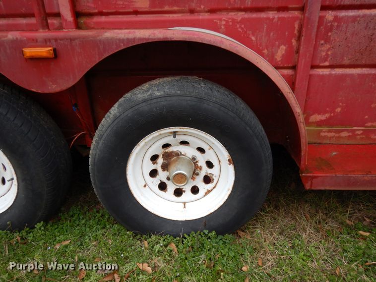 image for item DM2797 1993 WW  livestock trailer