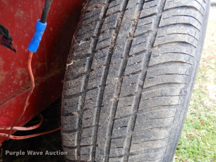 image for item DM2797 1993 WW  livestock trailer